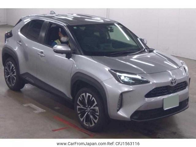 toyota yaris-cross 2025 CFJ1563116 image 1