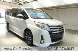 toyota noah 2015 ENHANCEAUTO_1_ea294854