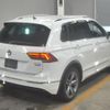 volkswagen tiguan 2019 -VOLKSWAGEN--VW Tiguan WVGZZZ5NZKW914327---VOLKSWAGEN--VW Tiguan WVGZZZ5NZKW914327- image 2