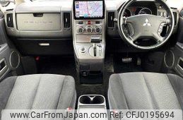 mitsubishi delica-d5 2013 504928-923805