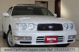 nissan gloria-sedan 1995 GOO_JP_700130095430241214002