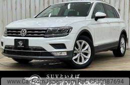 volkswagen tiguan 2017 -VOLKSWAGEN--VW Tiguan ABA-5NCZE--WVGZZZ5NZHW839195---VOLKSWAGEN--VW Tiguan ABA-5NCZE--WVGZZZ5NZHW839195-