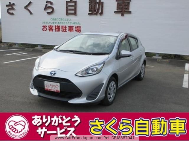 toyota aqua 2018 -TOYOTA--AQUA NHP10--6713676---TOYOTA--AQUA NHP10--6713676- image 1