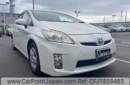 toyota prius 2011 CFJ1859485