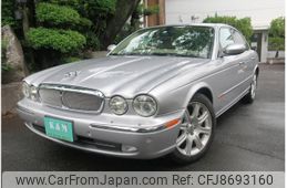 jaguar xj-series 2004 CFJ8693160