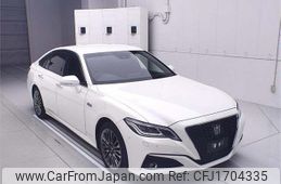 toyota crown 2018 CFJ1704335