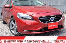 volvo v40 2013 K00075