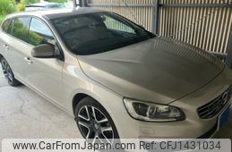volvo v60 2016 -VOLVO--Volvo V60 LDA-FD4204T--YV1FWA8RDH1337296---VOLVO--Volvo V60 LDA-FD4204T--YV1FWA8RDH1337296-