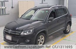 volkswagen tiguan 2014 -VOLKSWAGEN--VW Tiguan 5NCTH-WVGZZZ5NZEW077395---VOLKSWAGEN--VW Tiguan 5NCTH-WVGZZZ5NZEW077395-