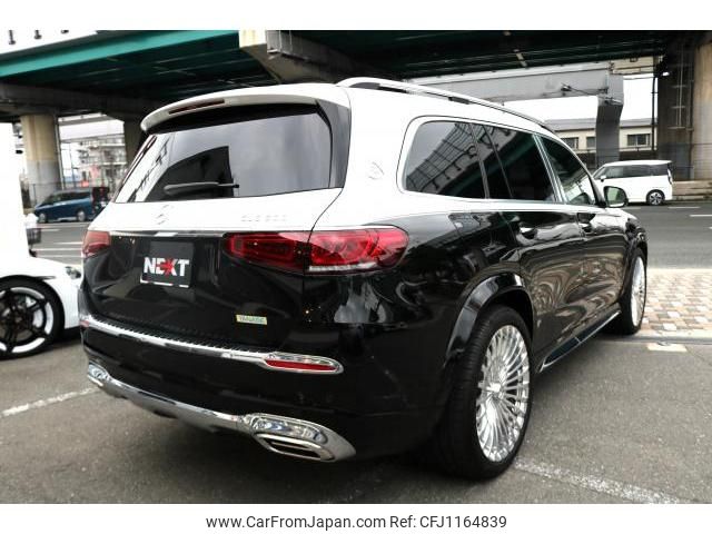 mercedes-benz gls-class 2023 quick_quick_7AA-167987_W1N1679871B004330 image 2