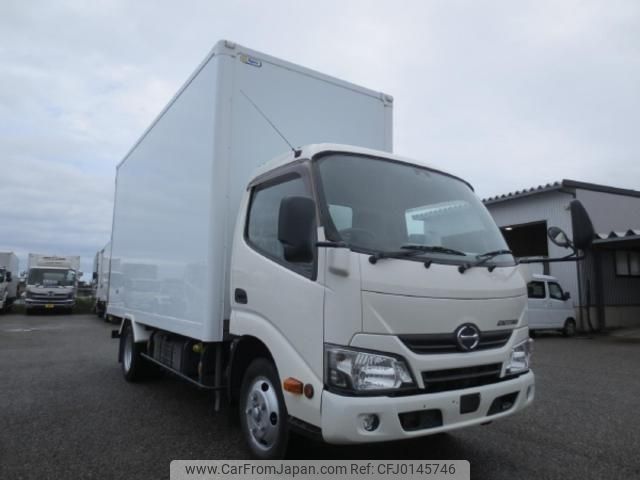 hino dutro 2018 GOO_NET_EXCHANGE_1161178A30240712W001 image 2