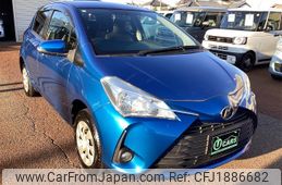 toyota vitz 2017 CFJ1886682