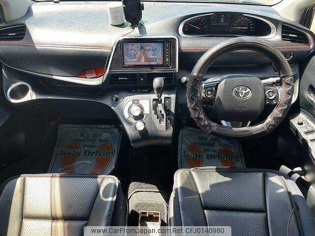 toyota sienta 2015 504928-923665 image 1