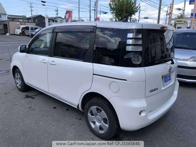 toyota sienta 2009 769235-190530151550 image 2
