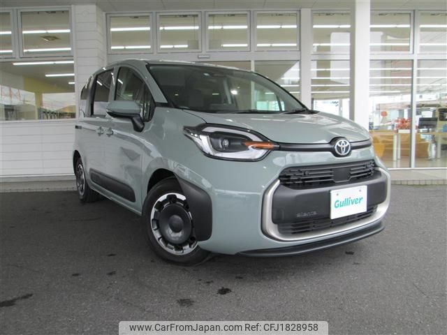 toyota sienta 2022 CFJ1828958 image 1