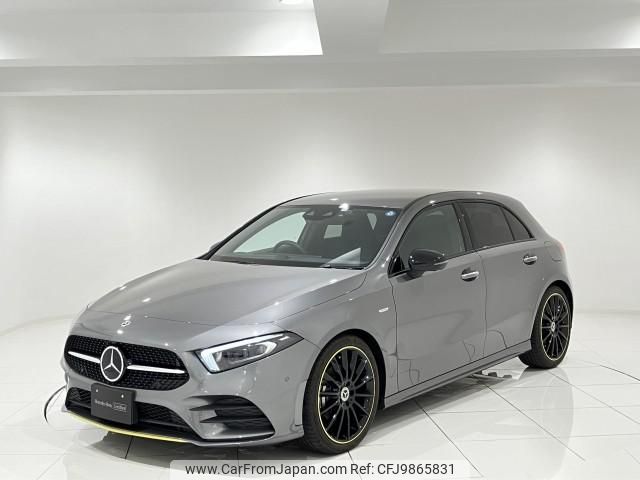 mercedes-benz a-class 2018 quick_quick_5BA-177084_WDD1770842J047595 image 1