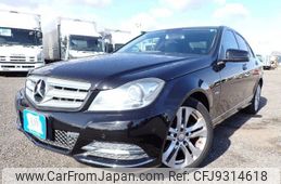 mercedes-benz c-class 2011 REALMOTOR_N2023120109F-24