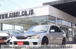 toyota altezza 2002 CFJ0444187