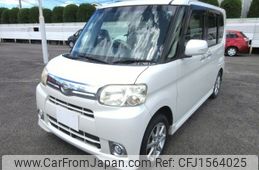 daihatsu tanto 2013 CFJ1564025