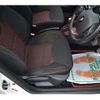 renault lutecia 2017 CFJ1837749 image 48