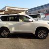 toyota land-cruiser-prado 2020 24231203 image 6