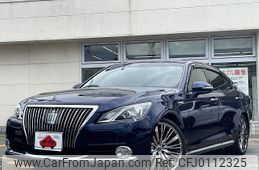 toyota crown-majesta 2015 -TOYOTA--Crown Majesta DAA-GWS214--GWS214-6007906---TOYOTA--Crown Majesta DAA-GWS214--GWS214-6007906-