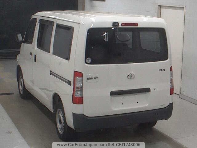 toyota townace-van 2022 CFJ1743006 image 2