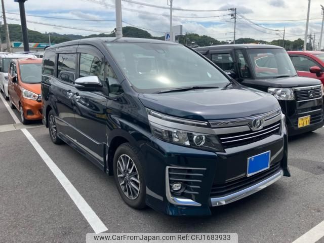 toyota voxy 2016 CFJ1683933 image 1
