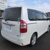 toyota noah 2010 504749-RAOID:9627 image 9