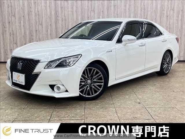 toyota crown 2013 -TOYOTA--Crown DAA-AWS210--AWS210-6004500---TOYOTA--Crown DAA-AWS210--AWS210-6004500- image 1