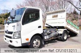hino dutro 2016 CFJ1013211