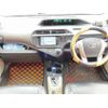 toyota aqua 2012 CFJ1805255 image 6