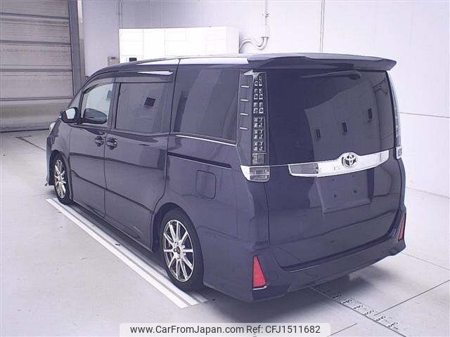 toyota noah 2014 CFJ1511682 image 2