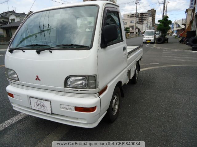 mitsubishi minicab-truck 1998 6ff88392eda11cb9d2d893383802048e image 2
