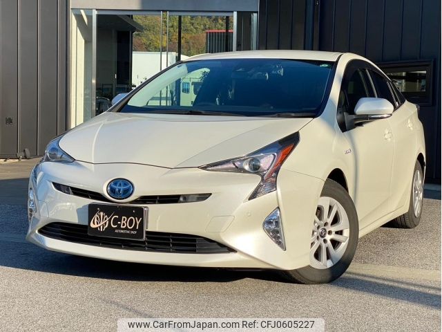 toyota prius 2017 -TOYOTA--Prius ZVW50--ZVW50-8059885---TOYOTA--Prius ZVW50--ZVW50-8059885- image 1