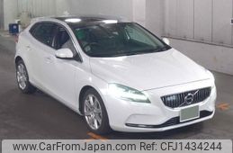 volvo v40 2019 quick_quick_DBA-MB4154T_YV1MV2920K2573680