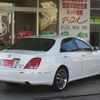 toyota crown-majesta 2004 CFJ6962988 image 3