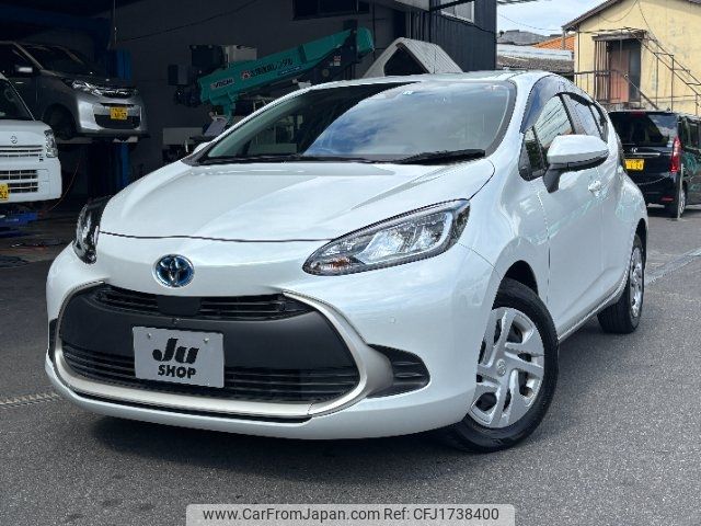 toyota aqua 2023 CFJ1738400 image 1
