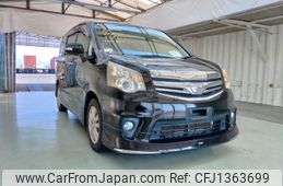 toyota noah 2010 ENHANCEAUTO_1_ea301353