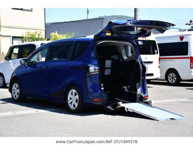 toyota sienta 2020 CFJ1499378 image 1