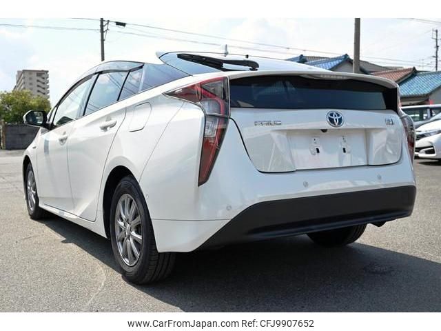 toyota prius 2018 quick_quick_DAA-ZVW50_ZVW50-6135970 image 2