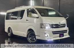 toyota hiace-wagon 2013 GOO_JP_700030313530220802001