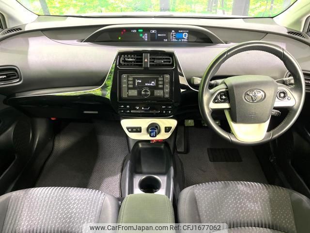 toyota prius 2018 CFJ1677062 image 2