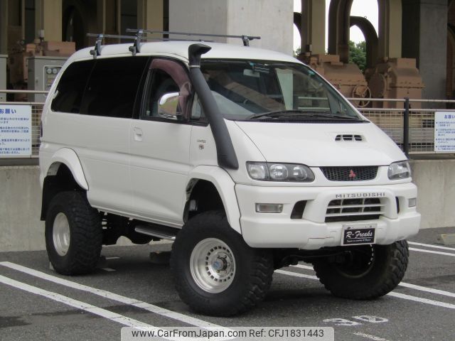 mitsubishi delica-spacegear 2002 CFJ1831443 image 1