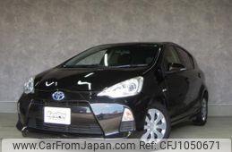 toyota aqua 2013 quick_quick_NHP10_NHP10-6186265