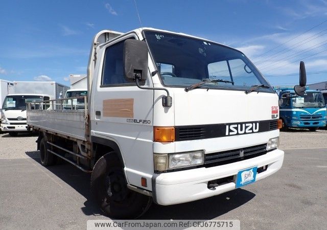 isuzu-elf-truck-1992-5958-car_ccd3132d-0b6f-4f08-835c-d84efd2b6bf7