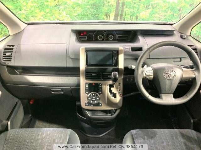 toyota noah 2012 -TOYOTA--Noah DBA-ZRR70W--ZRR70-0462929---TOYOTA--Noah DBA-ZRR70W--ZRR70-0462929- image 2