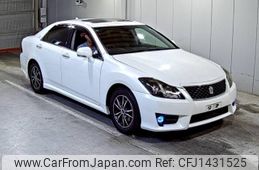 toyota crown 2011 CFJ1431525