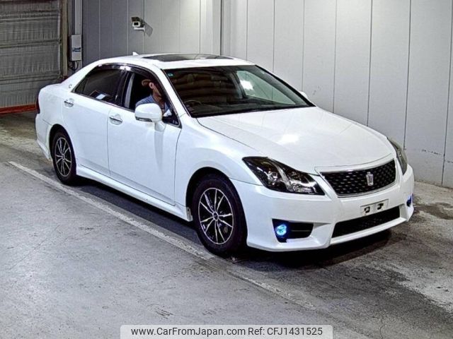 toyota crown 2011 CFJ1431525 image 1