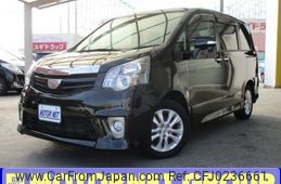 toyota noah 2011 -TOYOTA--Noah DBA-ZRR70W--ZRR70-0439091---TOYOTA--Noah DBA-ZRR70W--ZRR70-0439091-